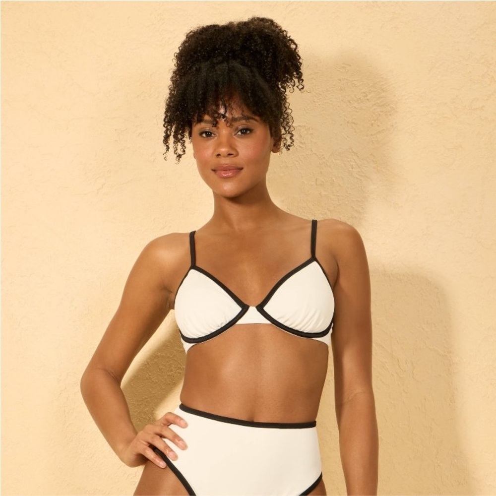 Contrast Binding Demi
Underwire Bikini Top - Shade & Shore™
Cream/Black new